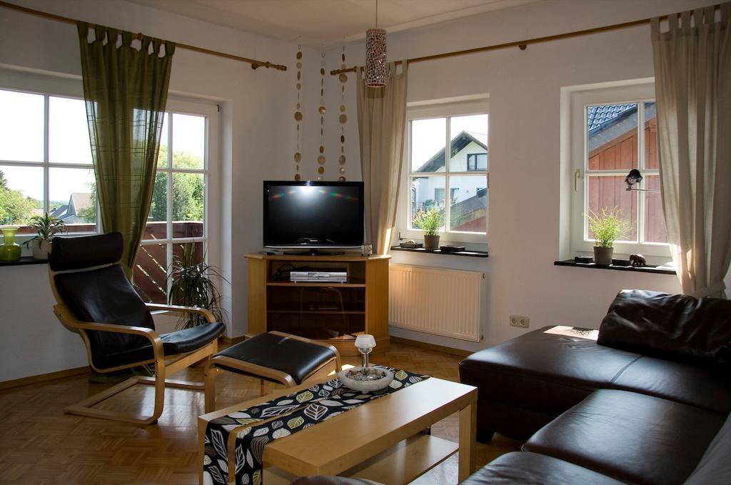 Ferienhaus Ginsterbluete Schleiden Rom bilde